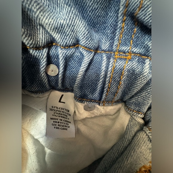 ALMOST FAMOUS SHORTS - Picture 5 of 6